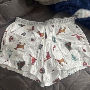 Hollister sleep short